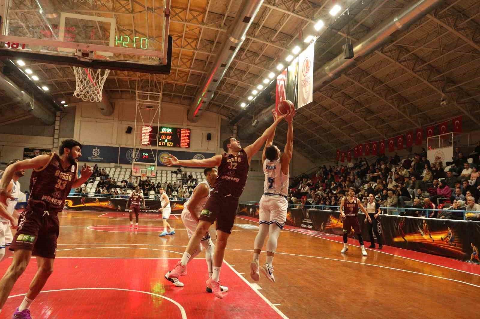 Türkiye Basketbol Ligi: Kocaeli BŞB Kağıtspor: 61 - Bandırma Bordo Basketbol: 82 14 turkiye basketbol ligi kocaeli bsb kagitspor 61 bandirma bordo basketbol 82 10 z8GJCi5d