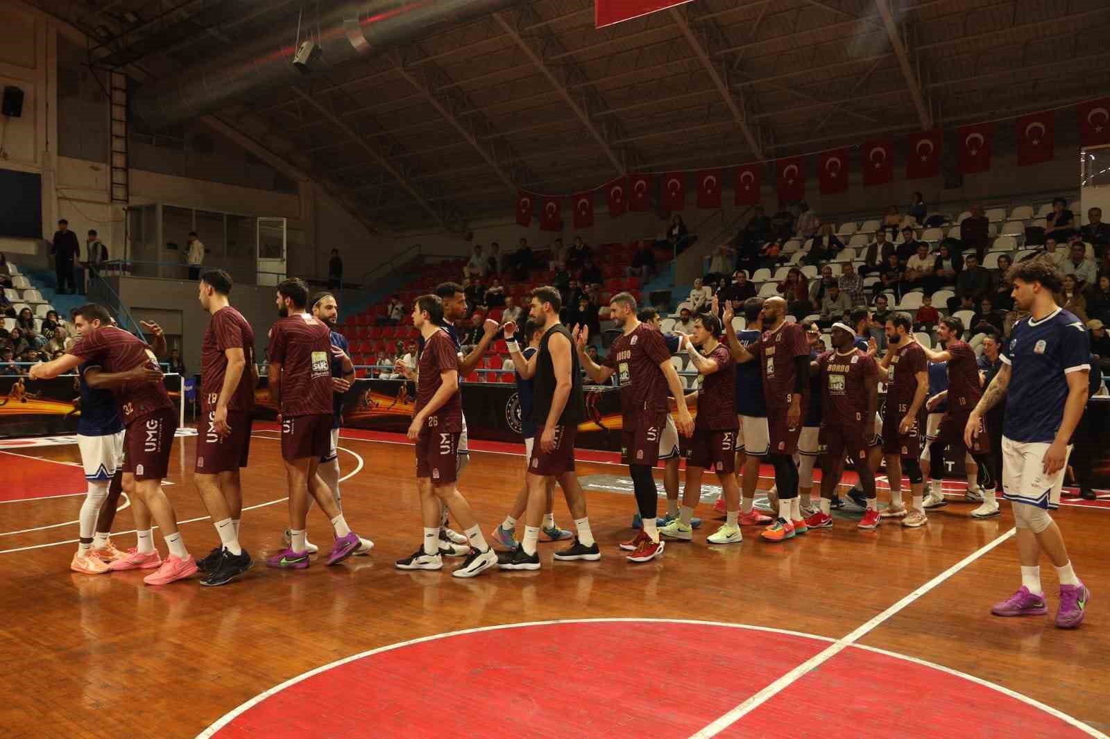 Türkiye Basketbol Ligi: Kocaeli BŞB Kağıtspor: 61 - Bandırma Bordo Basketbol: 82 9 turkiye basketbol ligi kocaeli bsb kagitspor 61 bandirma bordo basketbol 82 5 CZKtvERO