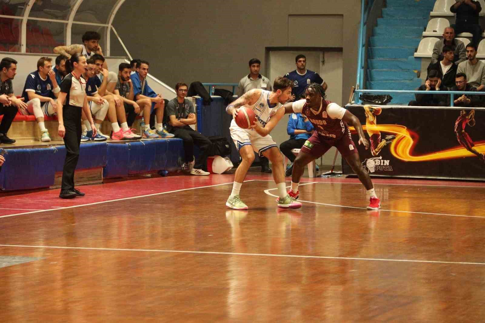 Türkiye Basketbol Ligi: Kocaeli BŞB Kağıtspor: 61 - Bandırma Bordo Basketbol: 82 10 turkiye basketbol ligi kocaeli bsb kagitspor 61 bandirma bordo basketbol 82 6 8g5OfXhb