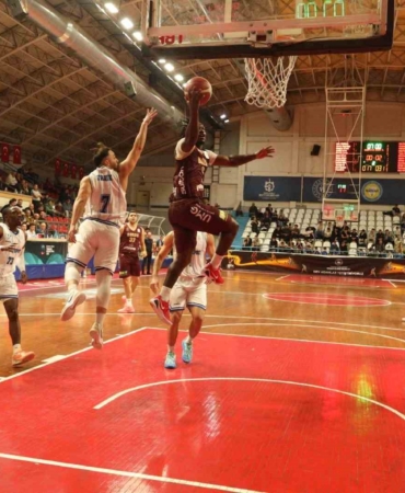 turkiye-basketbol-ligi-kocaeli-bsb-kagitspor-61-bandirma-bordo-basketbol-82-6FtKkZAm.jpg