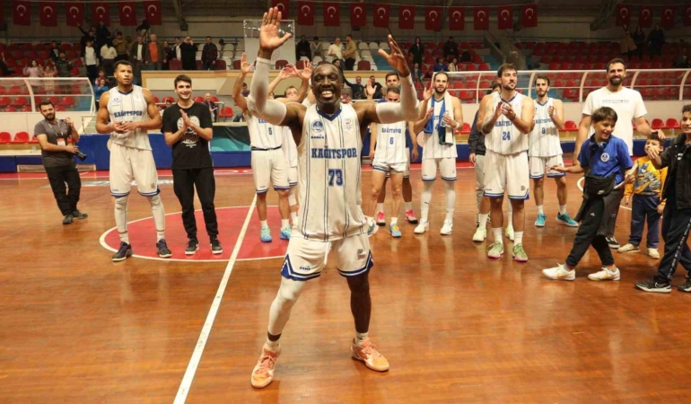 turkiye-basketbol-ligi-kocaeli-bsb-kagitspor-85-finalspor-80-b8O1UABS.jpg