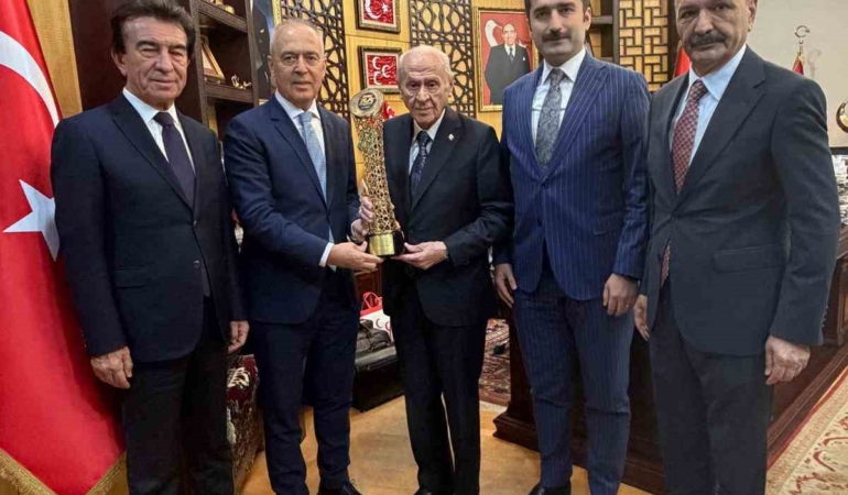 turkiye-bisiklet-federasyonundan-mhp-genel-baskani-devlet-bahceliye-ziyaret-5Ai6pRXe.jpg