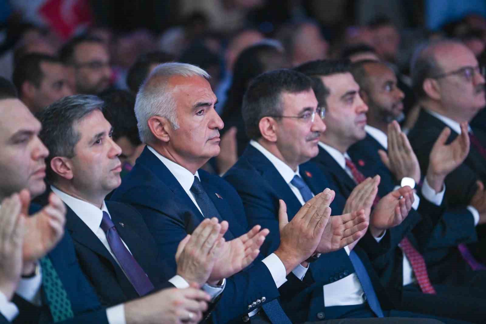 turkiye burslari dunyaya 2 bin 800 yeni gonul elcisi kazandirdi 3 f98tZsJR