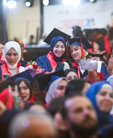 turkiye-burslari-dunyaya-2-bin-800-yeni-gonul-elcisi-kazandirdi-vZms2bhF.jpg