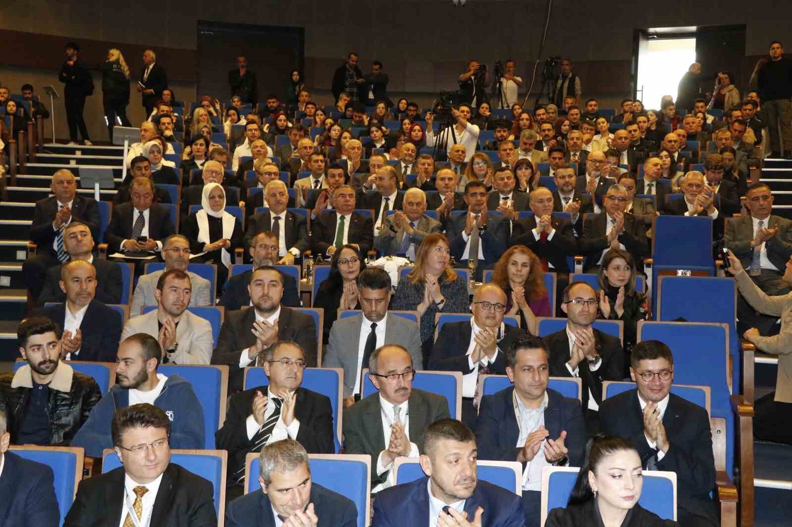 "Türkiye, denizcilikte dünyanın en büyük 10. filosuna sahip oldu" 7 turkiye denizcilikte dunyanin en buyuk 10 filosuna sahip oldu 3 Ad9Xf6DQ