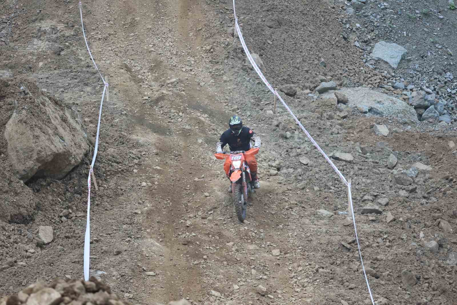 turkiye enduro ve atv sampiyonasi rizede basladi 0