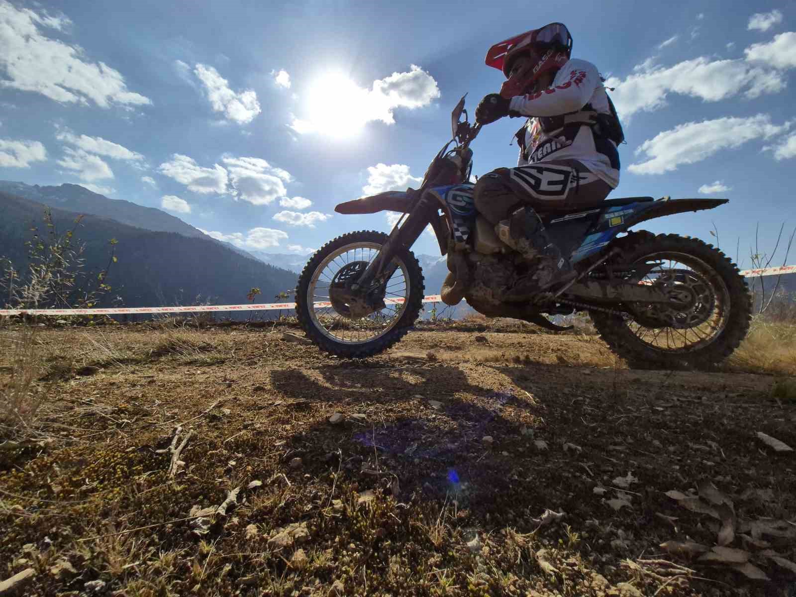 turkiye enduro ve atv sampiyonasi rizede son buldu 0 b4J6yzNl
