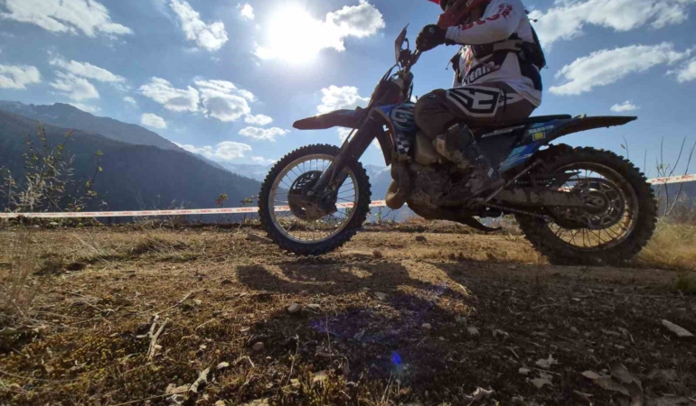 turkiye-enduro-ve-atv-sampiyonasi-rizede-son-buldu-w59ZhZs2.jpg