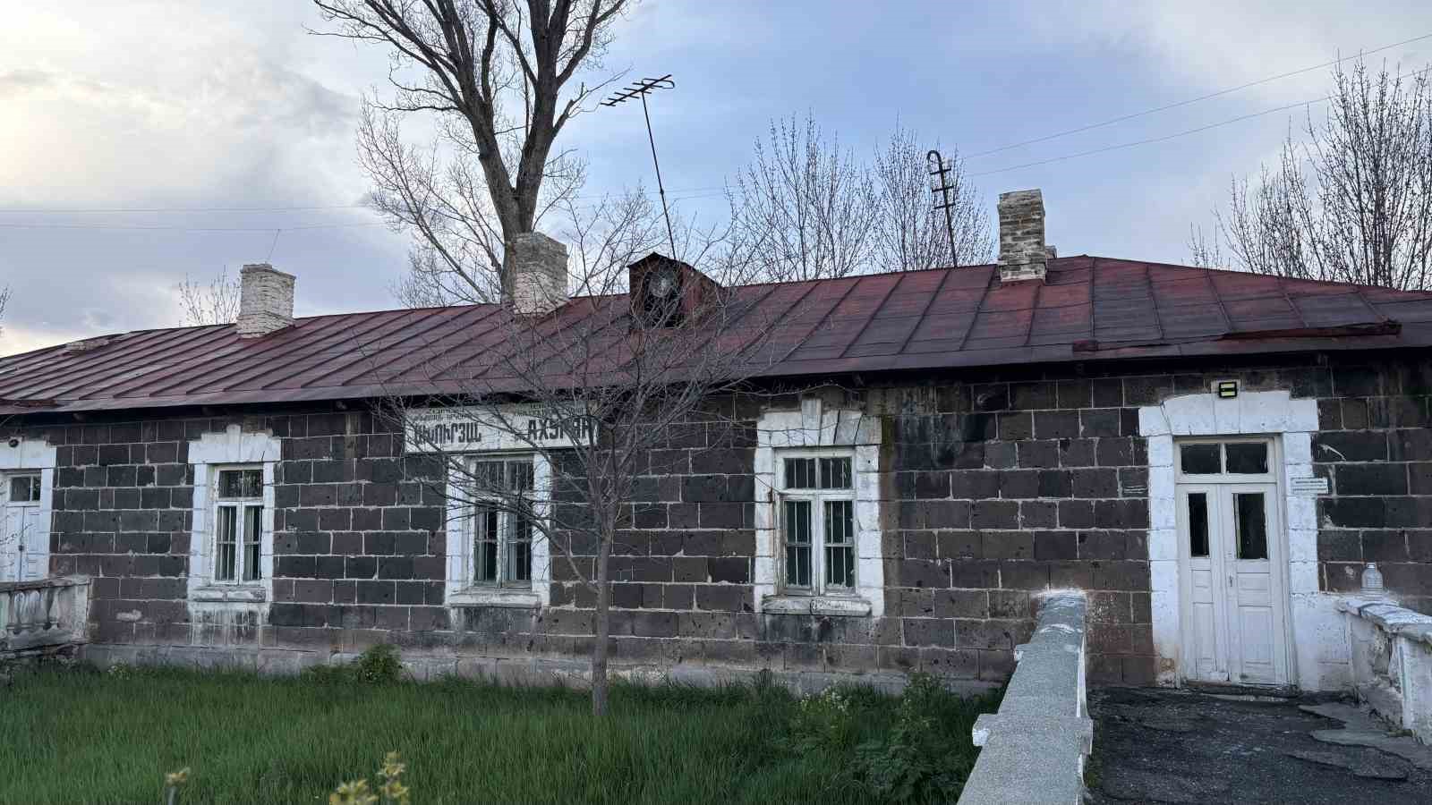 turkiye ermenistan normallesme sureci devam ederken turk gazeteciler acilmasi beklenen gumru sinirinda 4 W6NSYWhS