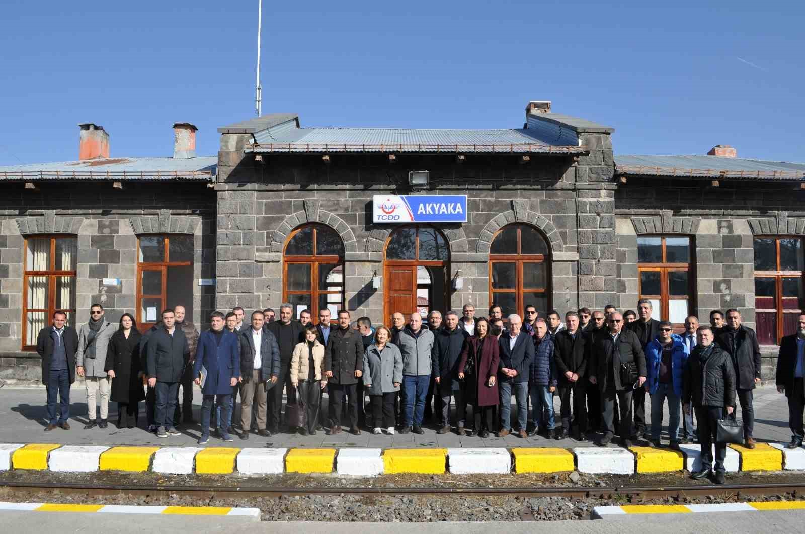 turkiye ile ermenistan kars gumru demiryolunun rehabilitasyonu calismalarinin ikinci tur gorusmelerini yapti 3 J7nR87vw