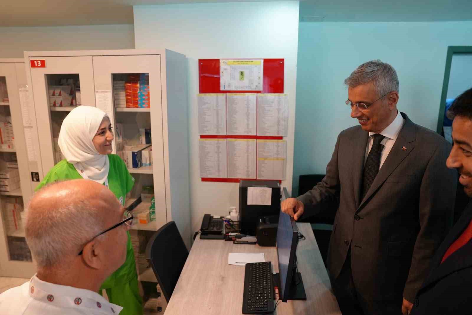 turkiye ile suriye arasinda saglik ve tip bilimleri alaninda is birligi anlasmasi imzalandi 6 ORvSDf7Z