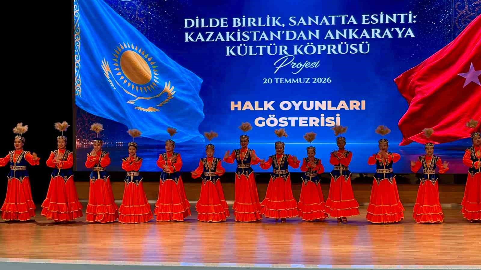 Türkiye-Kazakistan dostluğu halk oyunlarıyla sahneye taşındı 8 turkiye kazakistan dostlugu halk oyunlariyla sahneye tasindi 4 C4aqbgK4