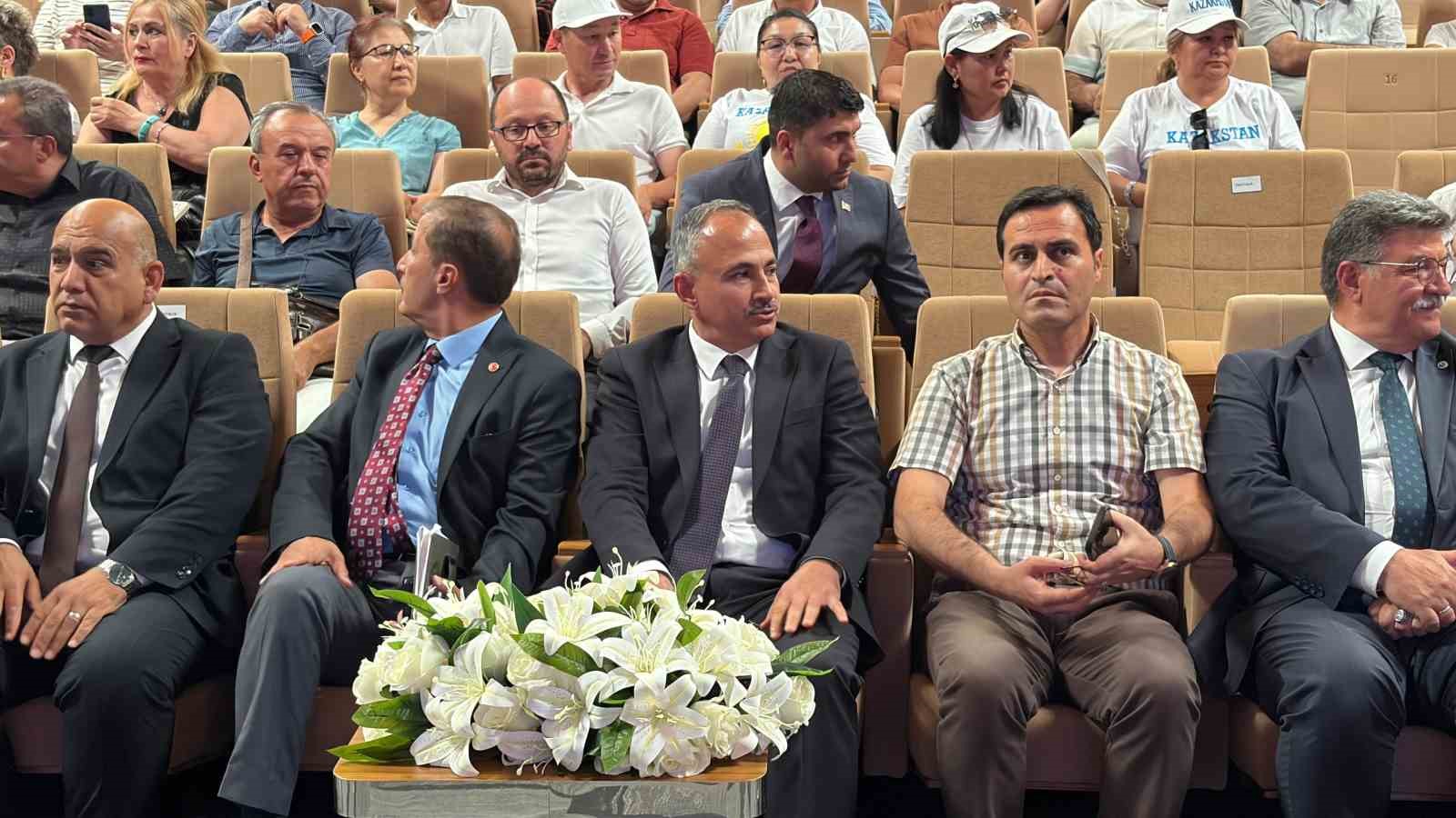 Türkiye-Kazakistan dostluğu halk oyunlarıyla sahneye taşındı 9 turkiye kazakistan dostlugu halk oyunlariyla sahneye tasindi 5 Et6lnV1k