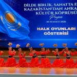 turkiye-kazakistan-dostlugu-halk-oyunlariyla-sahneye-tasindi-SmKEx1hF.jpg