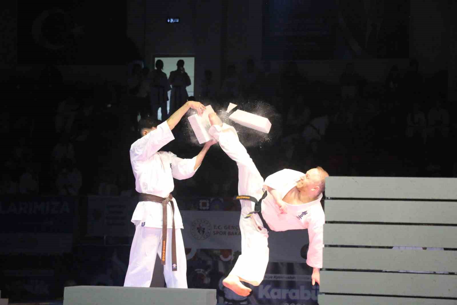 turkiye kyokushin stil karate sampiyonasi karabukte basladi 2 aneV13w9