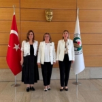 turkiye-noterler-birligi-baskani-secilen-fulya-uysal-guler-goreve-basladi-eA1gsYSl.jpg