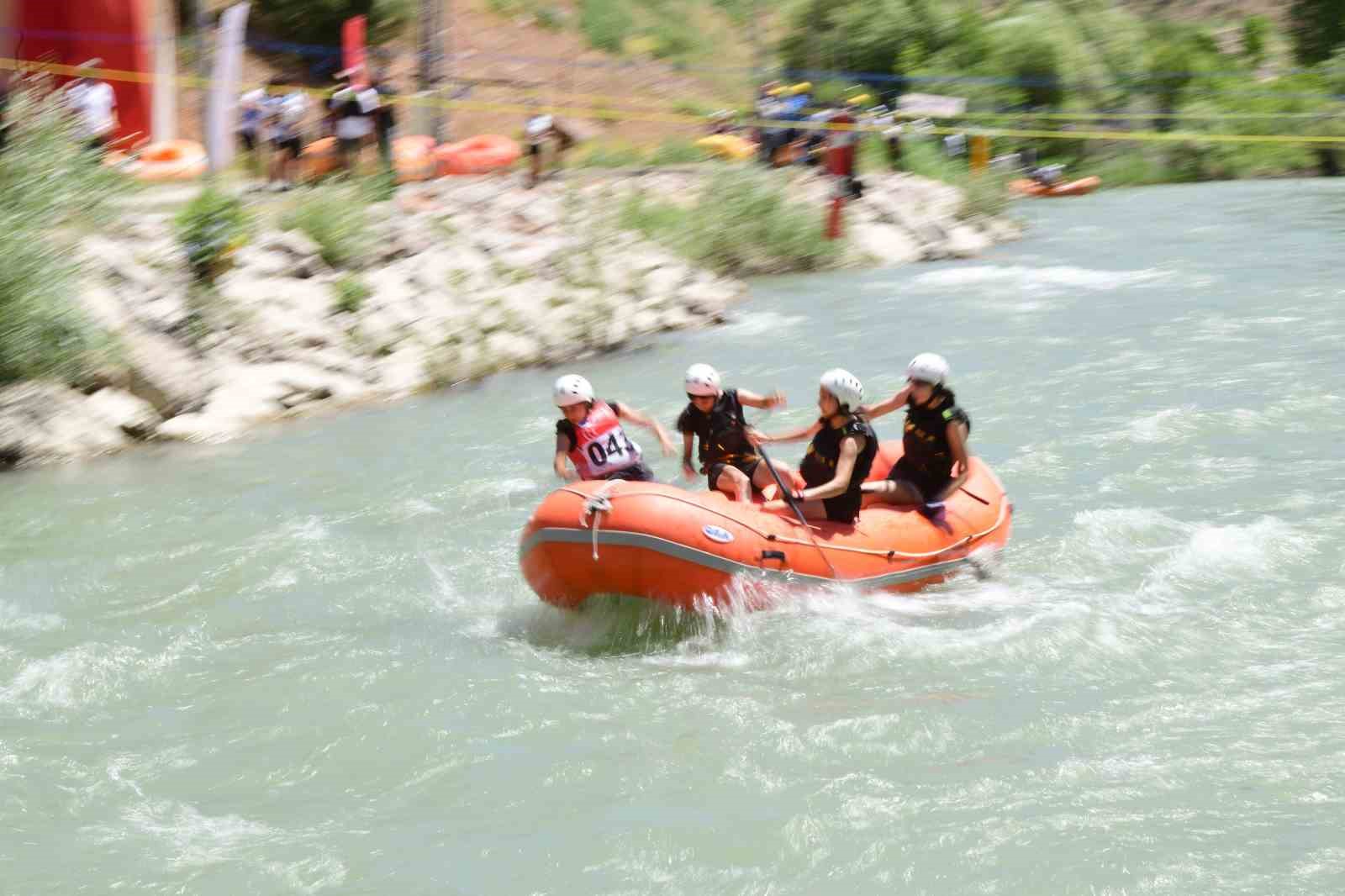 turkiye rafting sampiyonasi 3 ayak yarislari vanda basladi 1