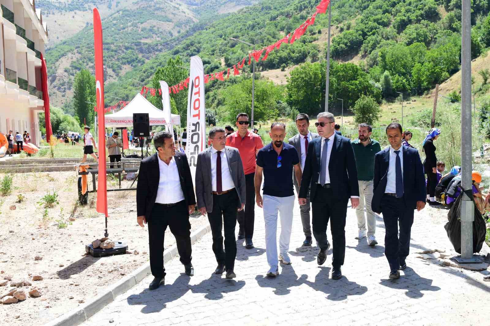 turkiye rafting sampiyonasi 3 ayak yarislari vanda basladi 5 AGPapPEh