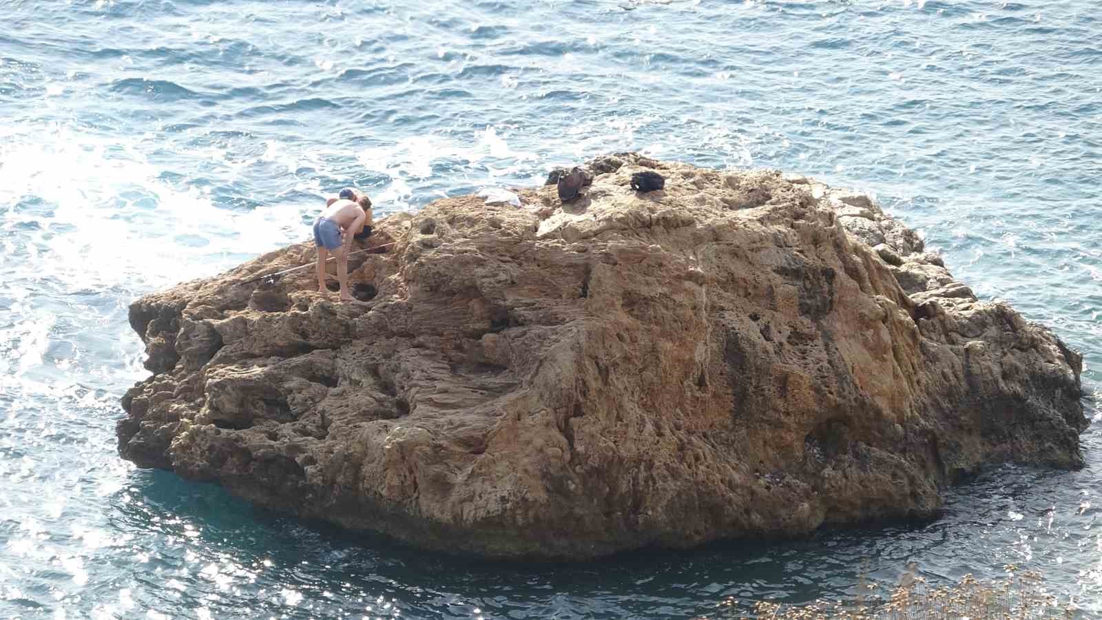 turkiye sogukla mucadele ederken dunyaca unlu sahilde yaz goruntusu 3 S1vzkX7N