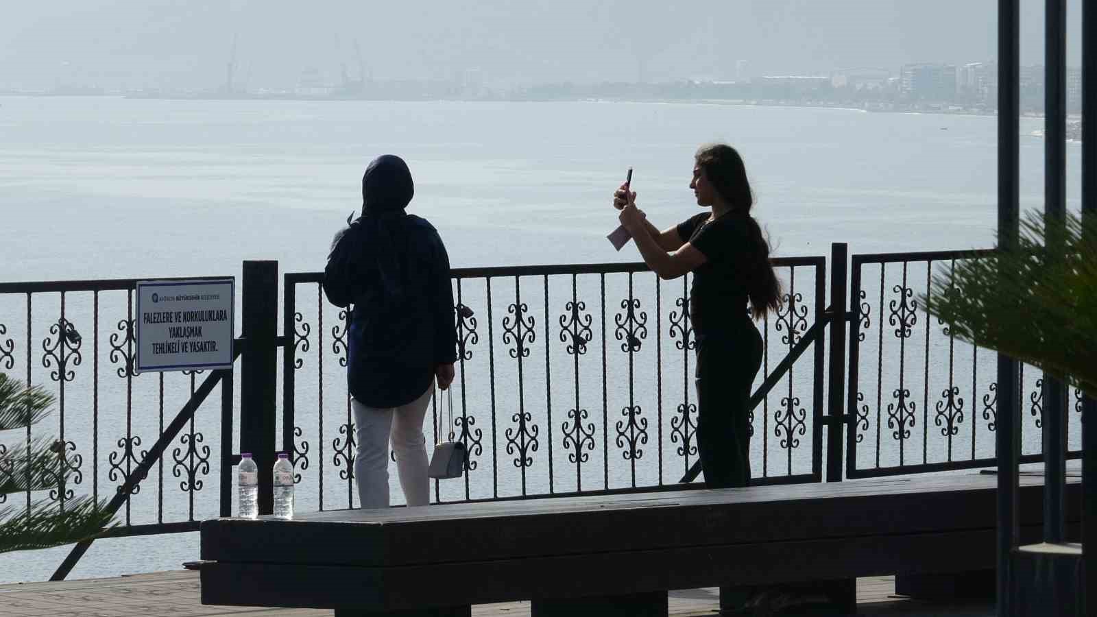 turkiye sogukla mucadele ederken dunyaca unlu sahilde yaz goruntusu 5 Pa8MQspU