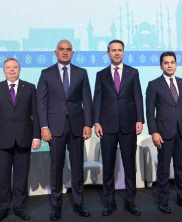turkiye-turizmde-zirveye-yuruyor-62-milyon-ziyaretci-61-milyar-dolar-gelir-JVC3XO97.jpg