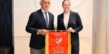 turkiye-ve-abd-futbol-federasyonu-baskanlari-bir-araya-geldi-vB68nfin.jpg