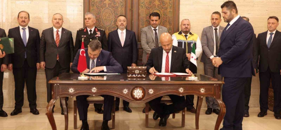 turkiye-ve-suriye-arasinda-afet-ve-acil-durum-alaninda-mutabakat-zapti-imzalandi-PI9gfuLA.jpg