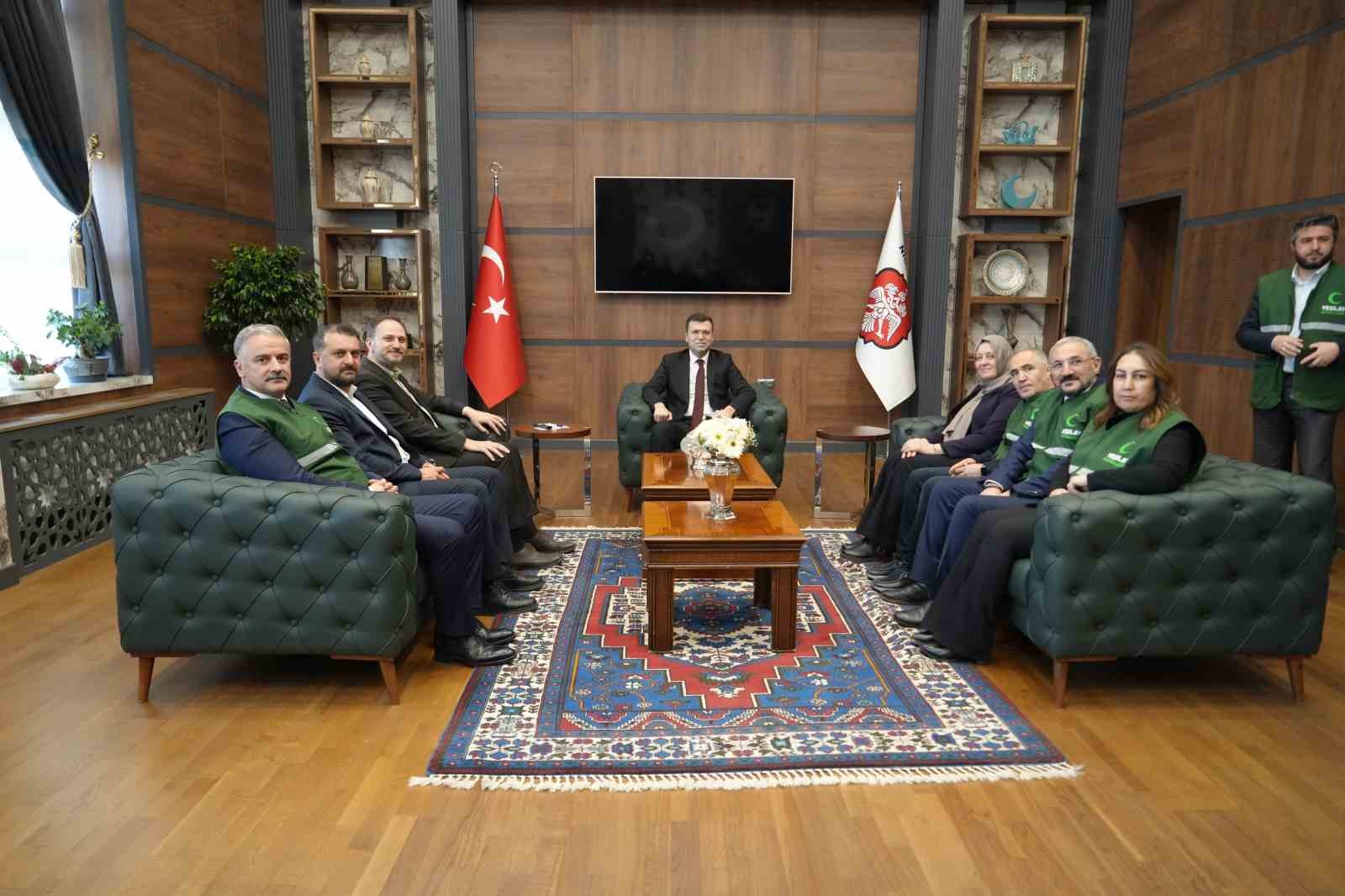 Türkiye Yeşilay Cemiyeti Genel Başkanı Dinç: "Bağımlılıkla mücadelede devletin çabası yetmez, herkes sorumluluk almalı" 6 turkiye yesilay cemiyeti genel baskani dinc bagimlilikla mucadelede devletin cabasi yetmez herkes sorumluluk almali