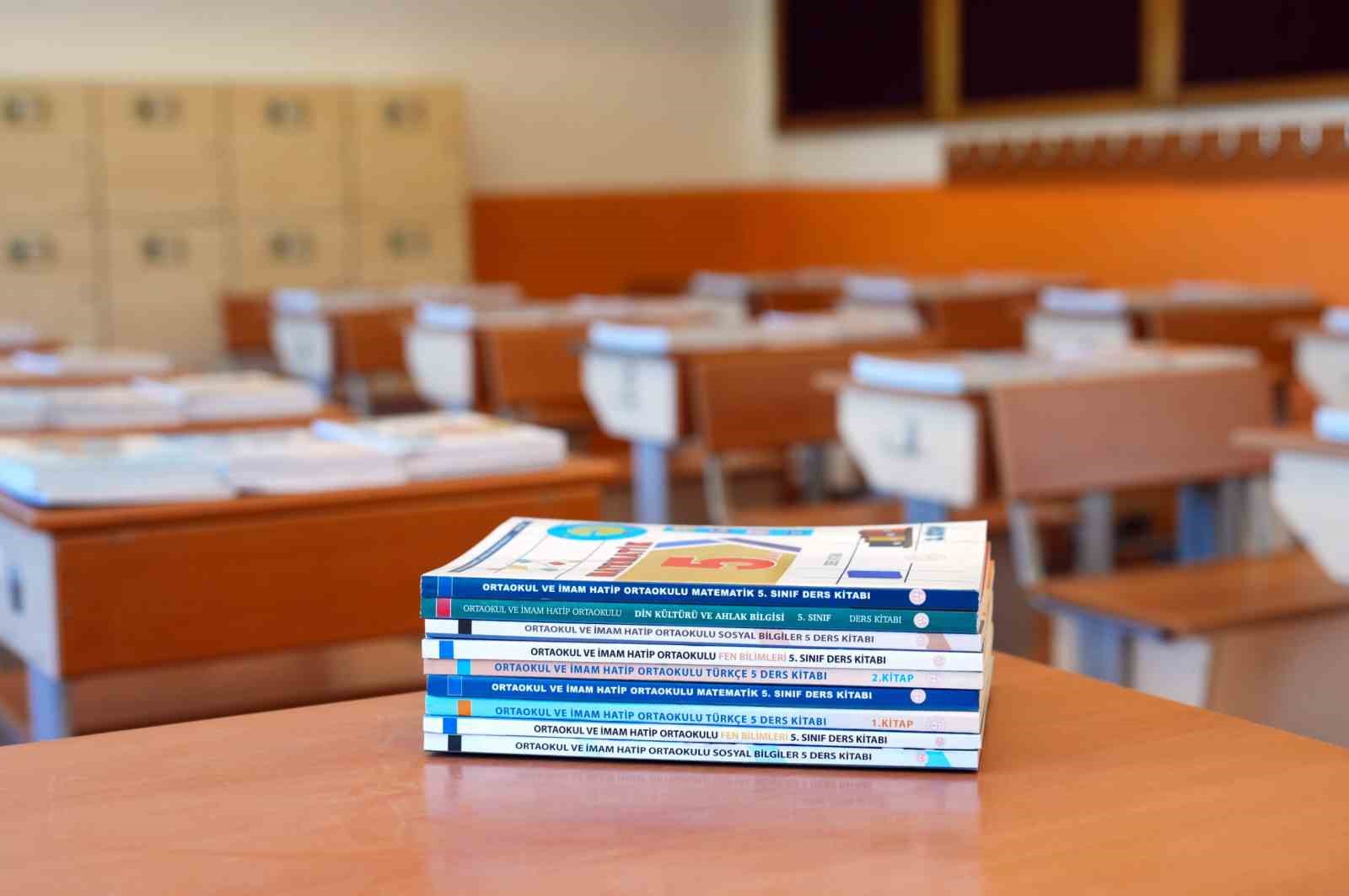 Türkiye Yüzyılı Maarif Modeli’ne uygun diye satılan kitapların, yapılan incelemeler sonucu uygun olmadığı görüldü 4 turkiye yuzyili maarif modeline uygun diye satilan kitaplarin yapilan incelemeler sonucu uygun olmadigi goruldu rppWBbDI
