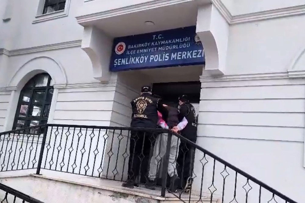 Türkiye’de 2020 yılından bu yana aranan şahıs Bakırköy’de yakalandı 5 turkiyede 2020 yilindan bu yana aranan sahis bakirkoyde yakalandi 1 d79ce2bR