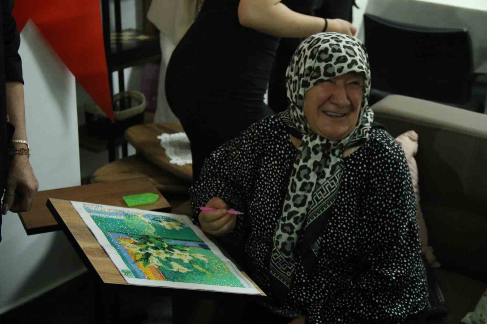 Türkiye’de bir ilk olan Fethi Yılmaz Sezer Aktif Yaşam Merkezi hizmete açıldı 7 turkiyede bir ilk olan fethi yilmaz sezer aktif yasam merkezi hizmete acildi 3 w9ByRPQs