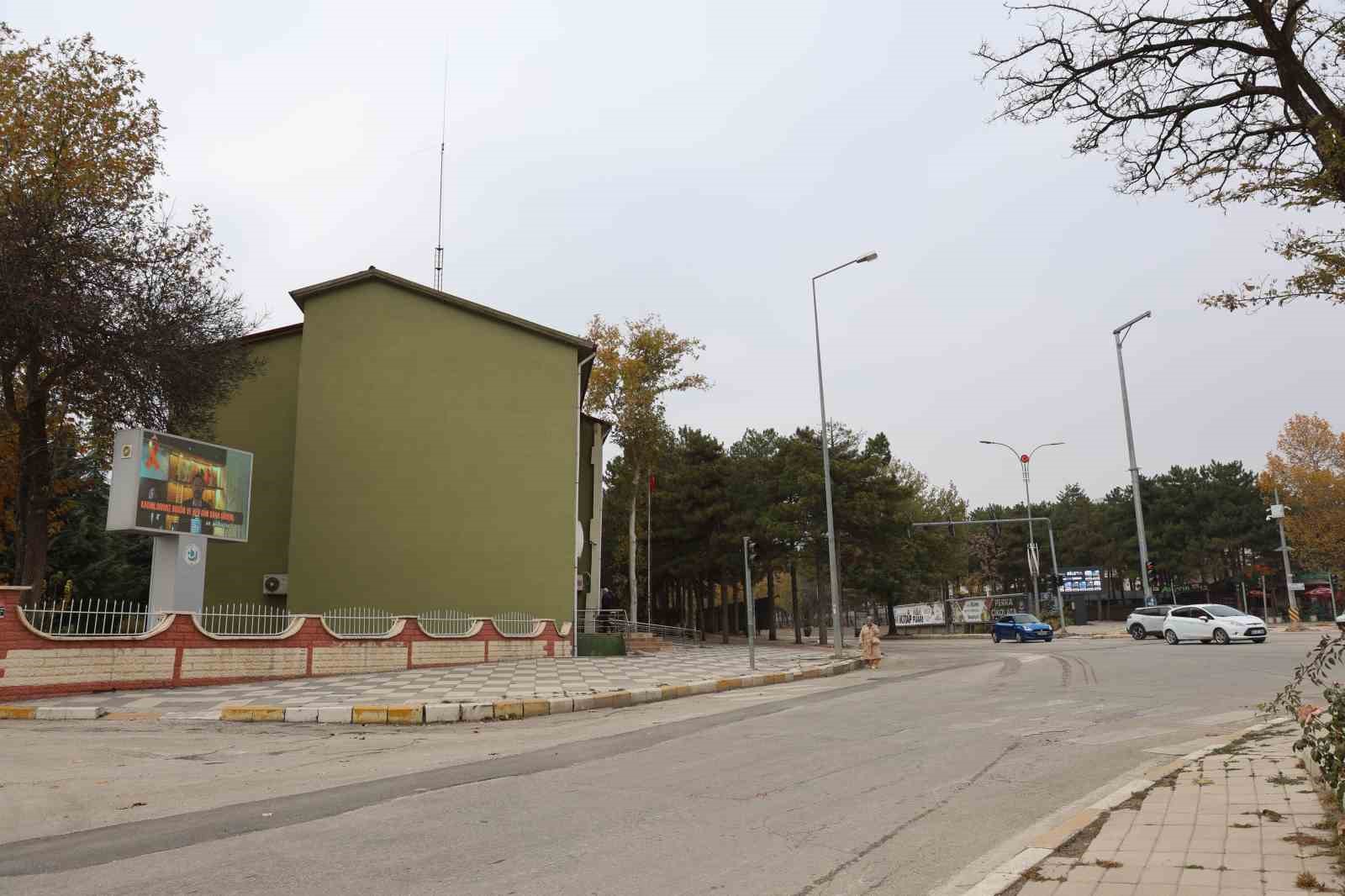 Türkiye’de ilk uygulama: Trafik sinyalizasyonlarında "Şiddete Hayır" ve "Kadına Saygı" mesajı 7 turkiyede ilk uygulama trafik sinyalizasyonlarinda siddete hayir ve kadina saygi mesaji 3 MIM5bN53