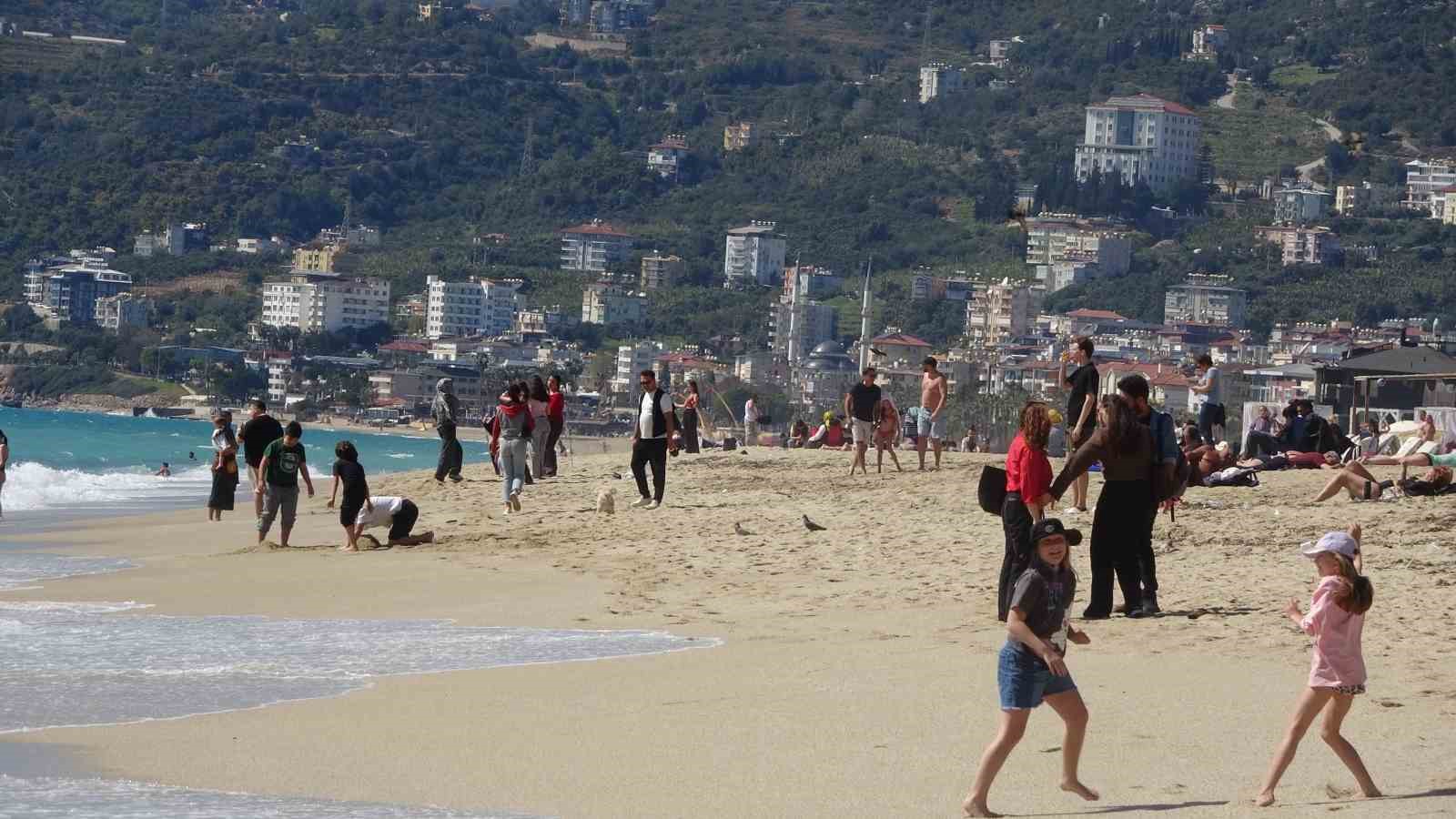 turkiyede kis antalyada yaz 3 3yi2n8Gr