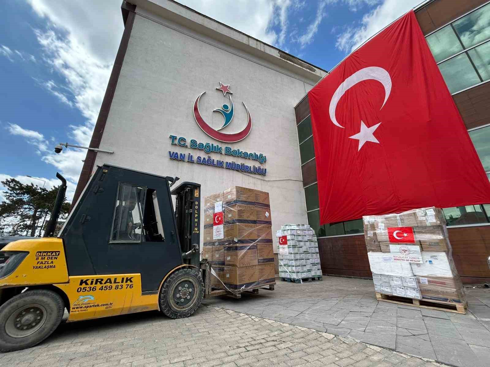 Türkiye’den İran’a sağlık desteği: Van’dan gönderilen yardım tırı sayısı 9 oldu 4 turkiyeden irana saglik destegi vandan gonderilen yardim tiri sayisi 9 oldu 0 55LAf4D3