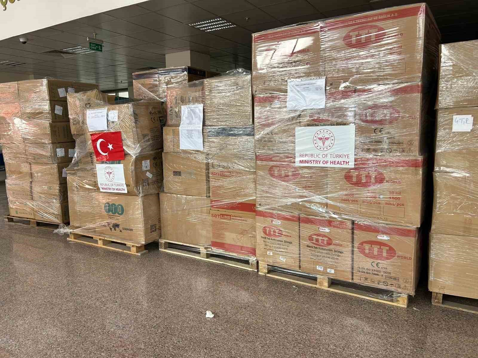 Türkiye’den İran’a sağlık desteği: Van’dan gönderilen yardım tırı sayısı 9 oldu 9 turkiyeden irana saglik destegi vandan gonderilen yardim tiri sayisi 9 oldu 5 CVViJVVm