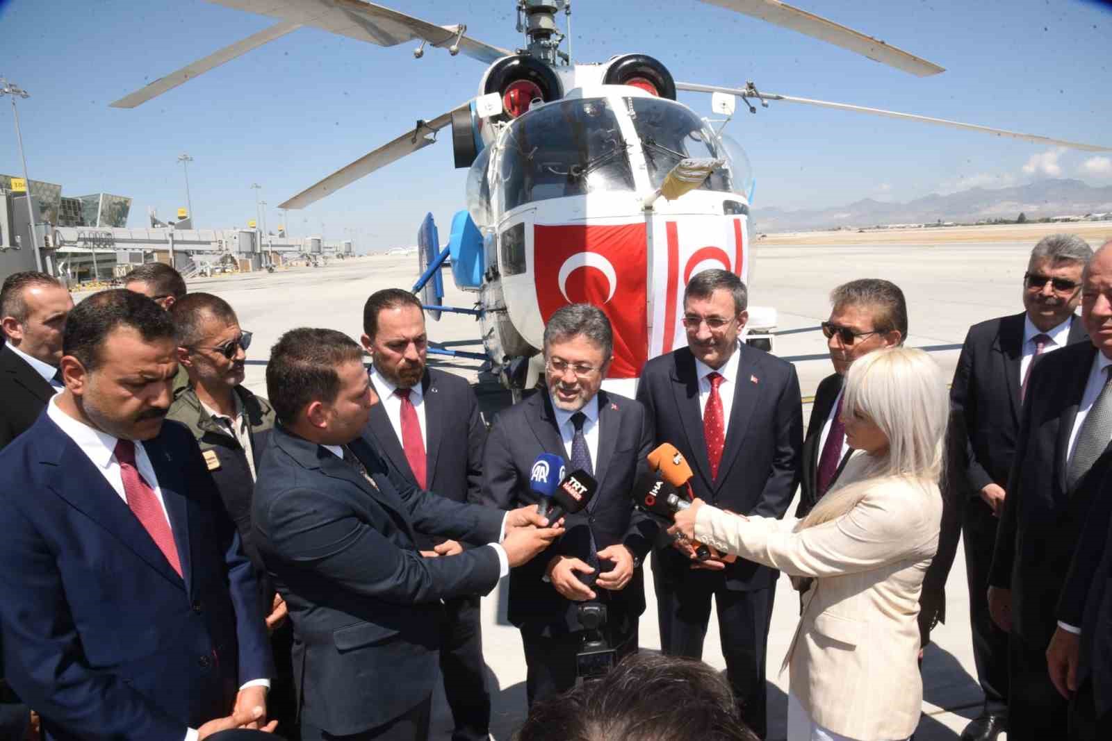 turkiyeden kktcye yangin sondurme helikopteri teslim edildi 3 V2WCObVr
