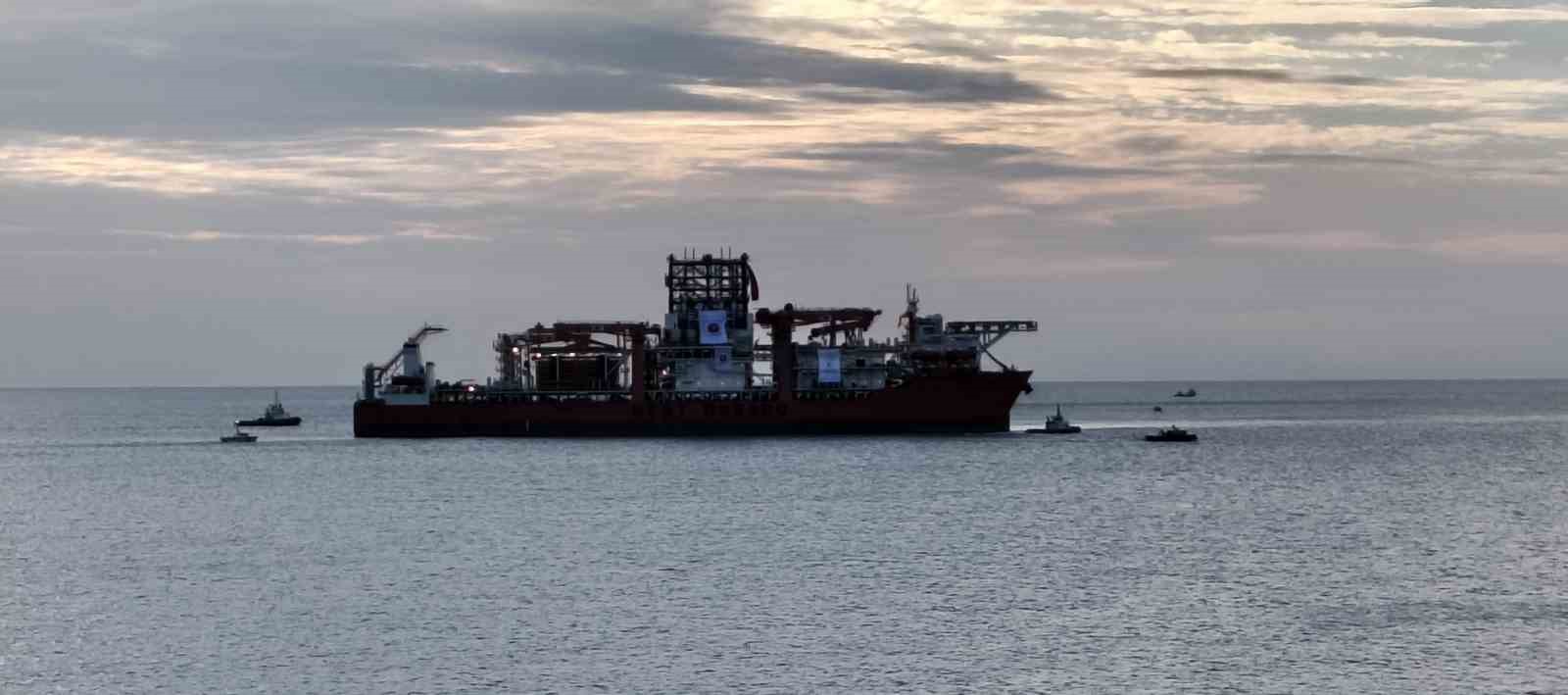 turkiyenin 6inci sondaj gemisi mersine ulasti 3 lB69vrDq