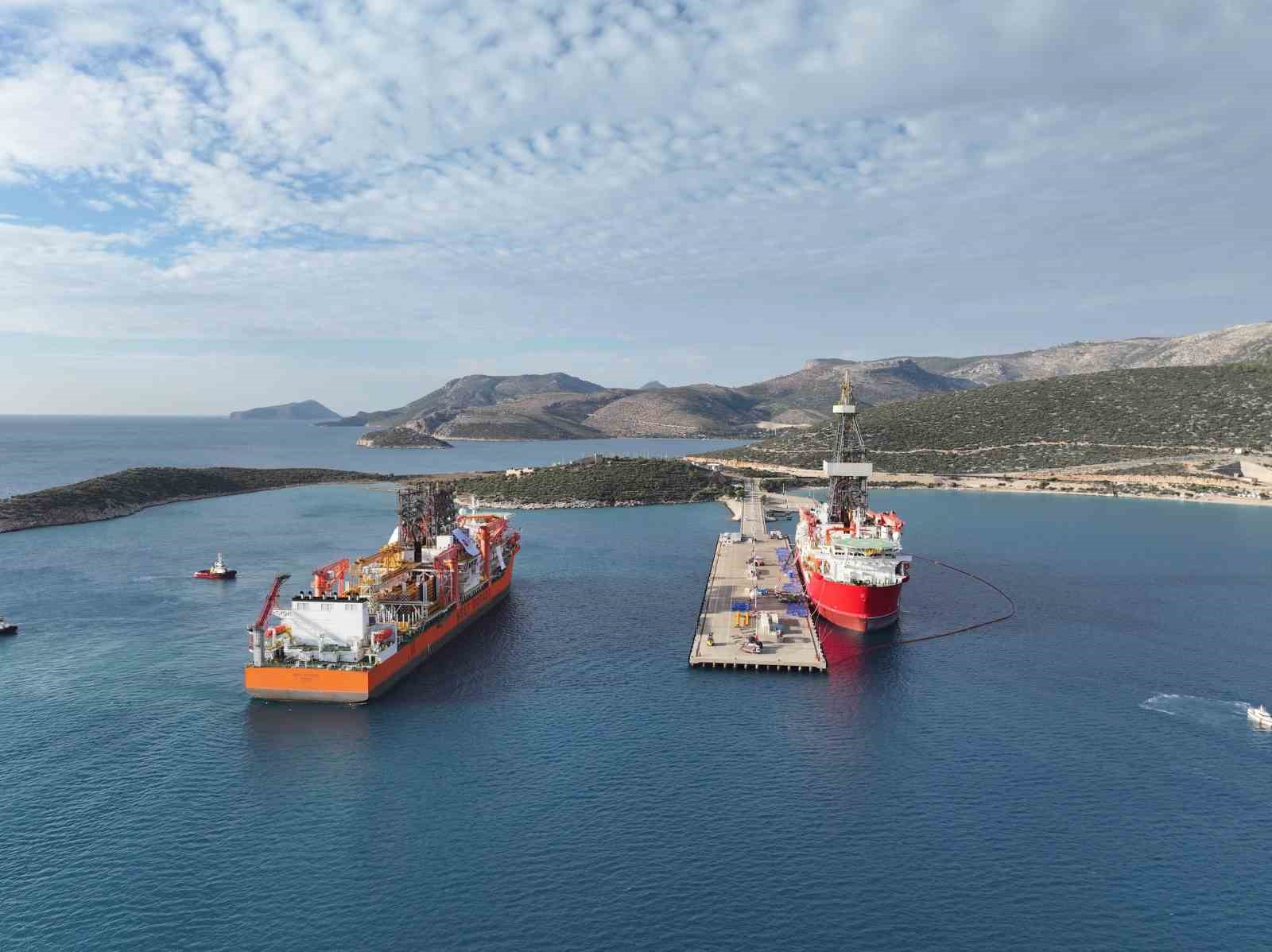 turkiyenin 6inci sondaj gemisi tasucu limanina yanasti 0 42PNDkLd