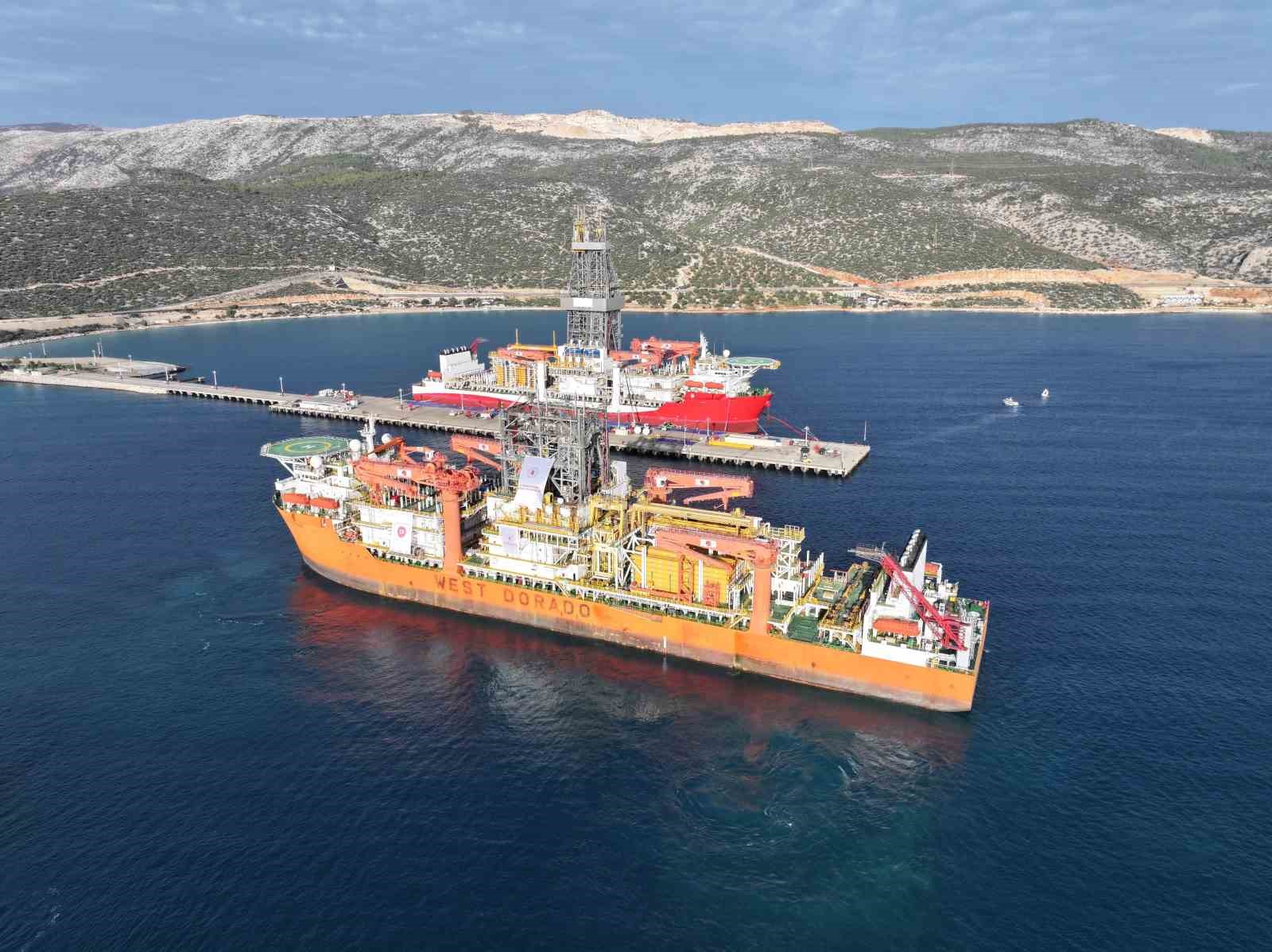 turkiyenin 6inci sondaj gemisi tasucu limanina yanasti 1 LyuipnFX