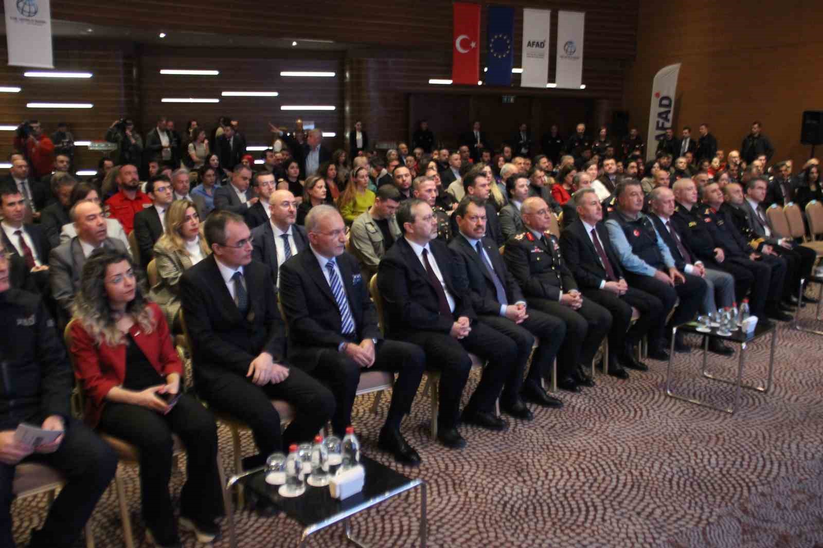 turkiyenin deprem haritasi guncelleniyor 600 aktif fay kapida 1 D4DGiOAf
