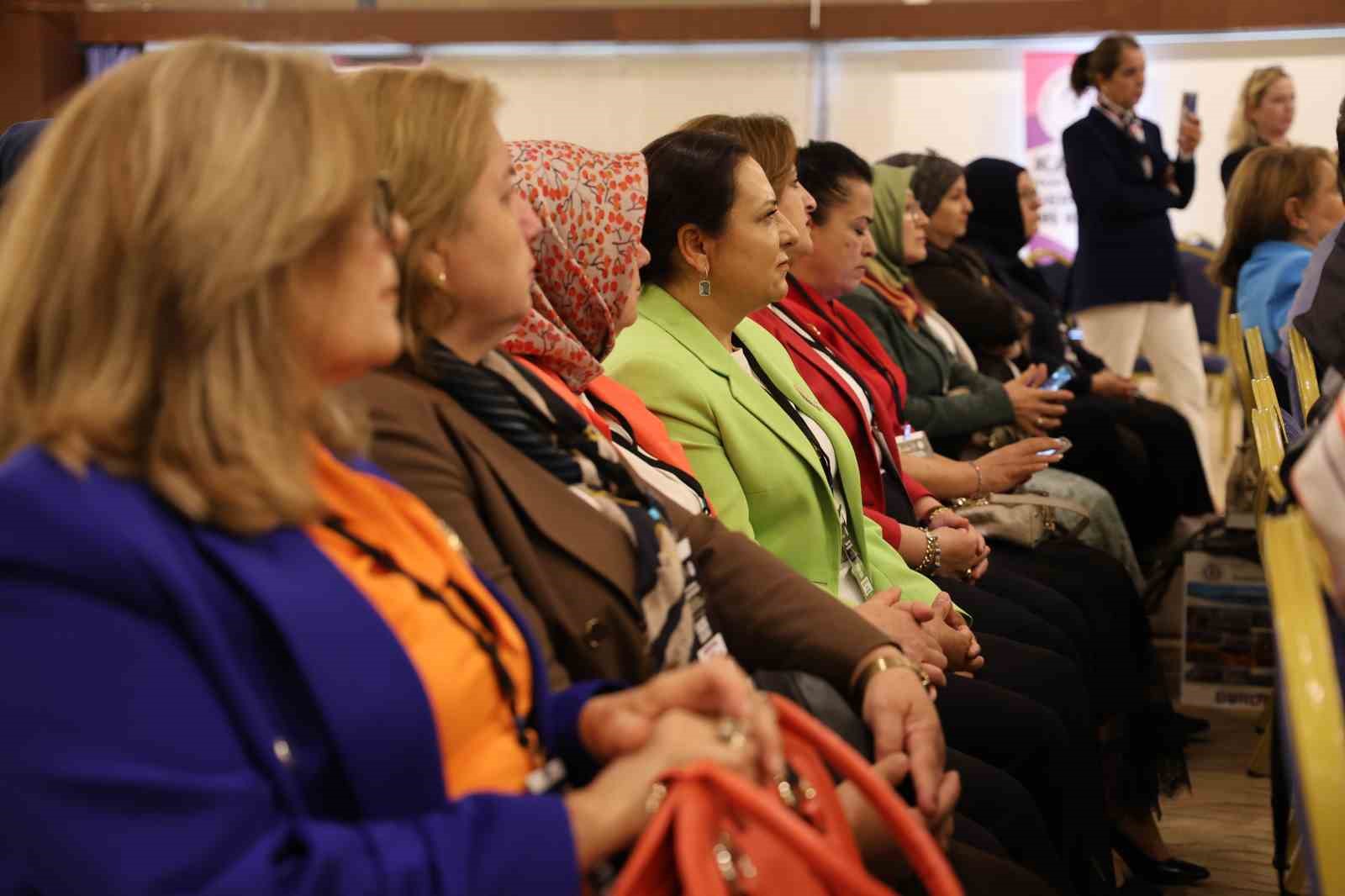 turkiyenin dort bir yanindan 120 kadin muhtar elazigda bulustu 1 fpPDYkqw