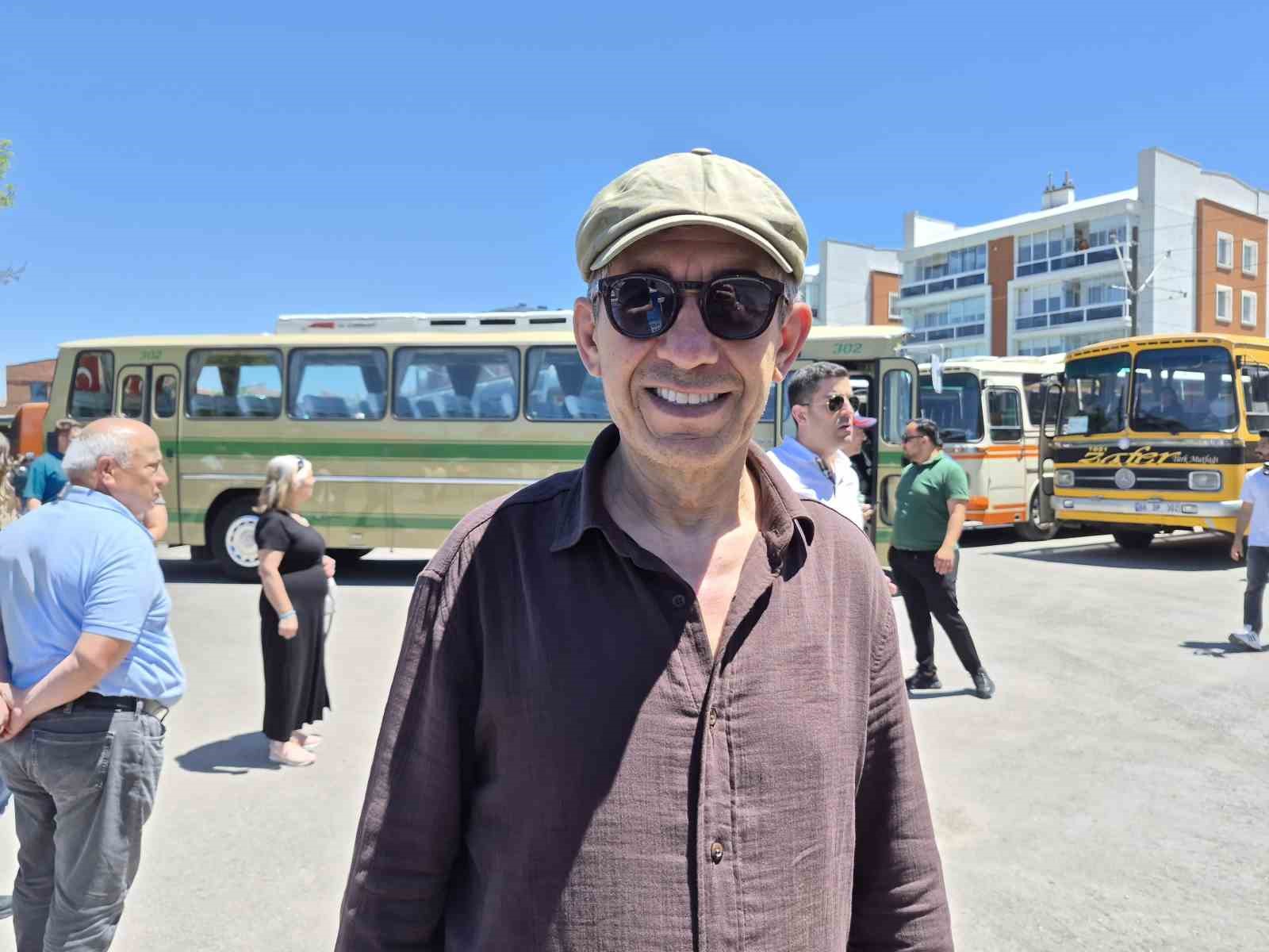 Türkiye’nin dört bir yanından gelen klasik otobüsler Eskişehir’de buluştu 10 turkiyenin dort bir yanindan gelen klasik otobusler eskisehirde bulustu 6 lXFje8ia