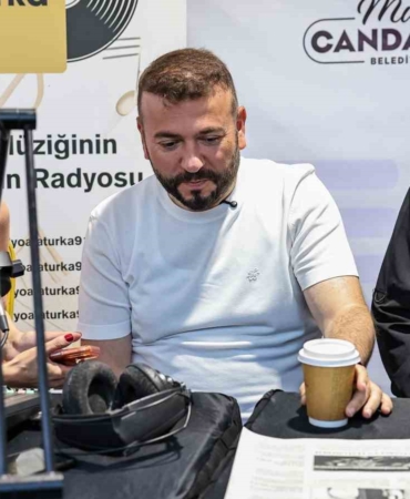 turkiyenin-dunyaya-acilan-kapisi-bu-kez-radyo-dunyasina-ev-sahipligi-yapti-BAOd6PNH.jpg