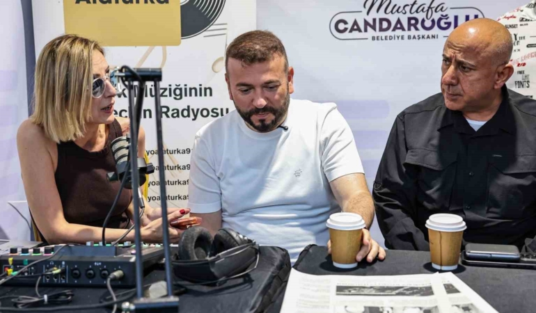 turkiyenin-dunyaya-acilan-kapisi-bu-kez-radyo-dunyasina-ev-sahipligi-yapti-BAOd6PNH.jpg