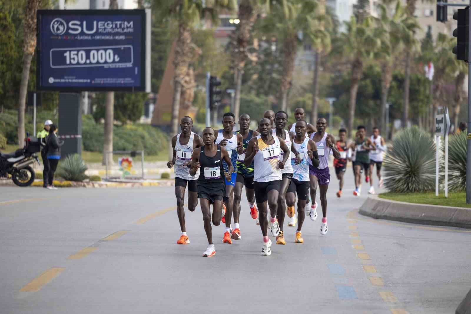 turkiyenin en hizli maratonu yine mersinde kosuldu 2 YM5V5MRu
