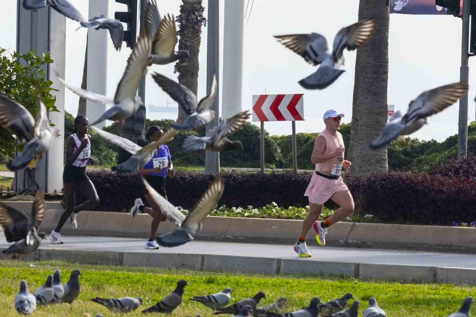 turkiyenin en hizli maratonu yine mersinde kosuldu 8