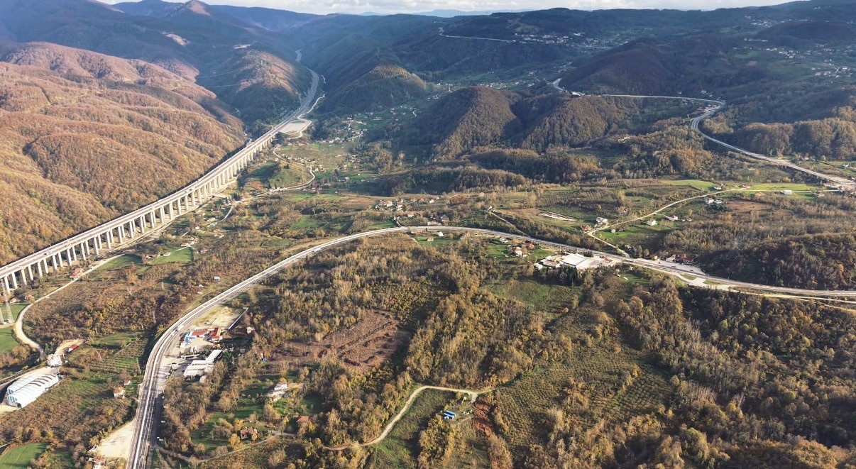 turkiyenin en onemli gecis guzergahi ayni karede 1 NiNlCUyV