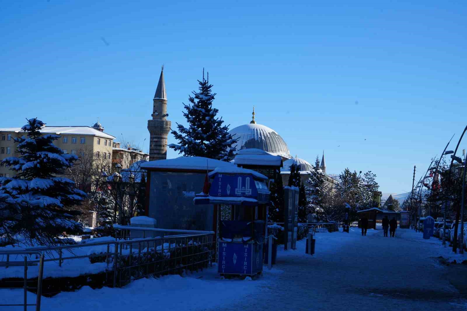 turkiyenin en soguk yeri erzurum oldu cesmeler buz tuttu 3 MeS6DFSJ