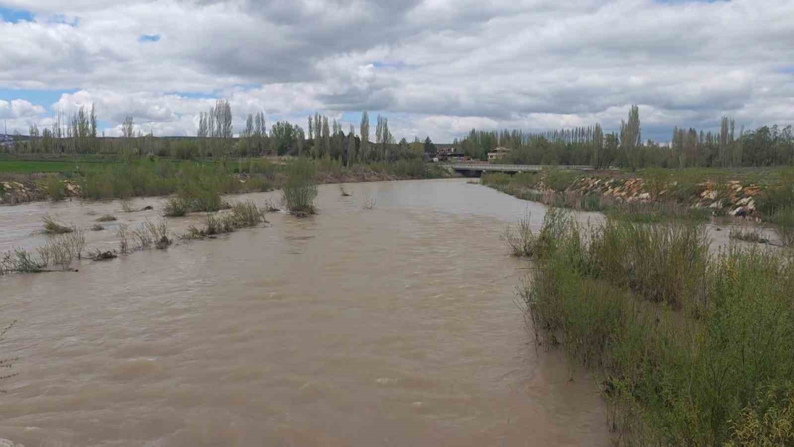 turkiyenin en uzun nehri kizilirmaki besleyen yildiz irmagi costu 4 N5LhGFv3