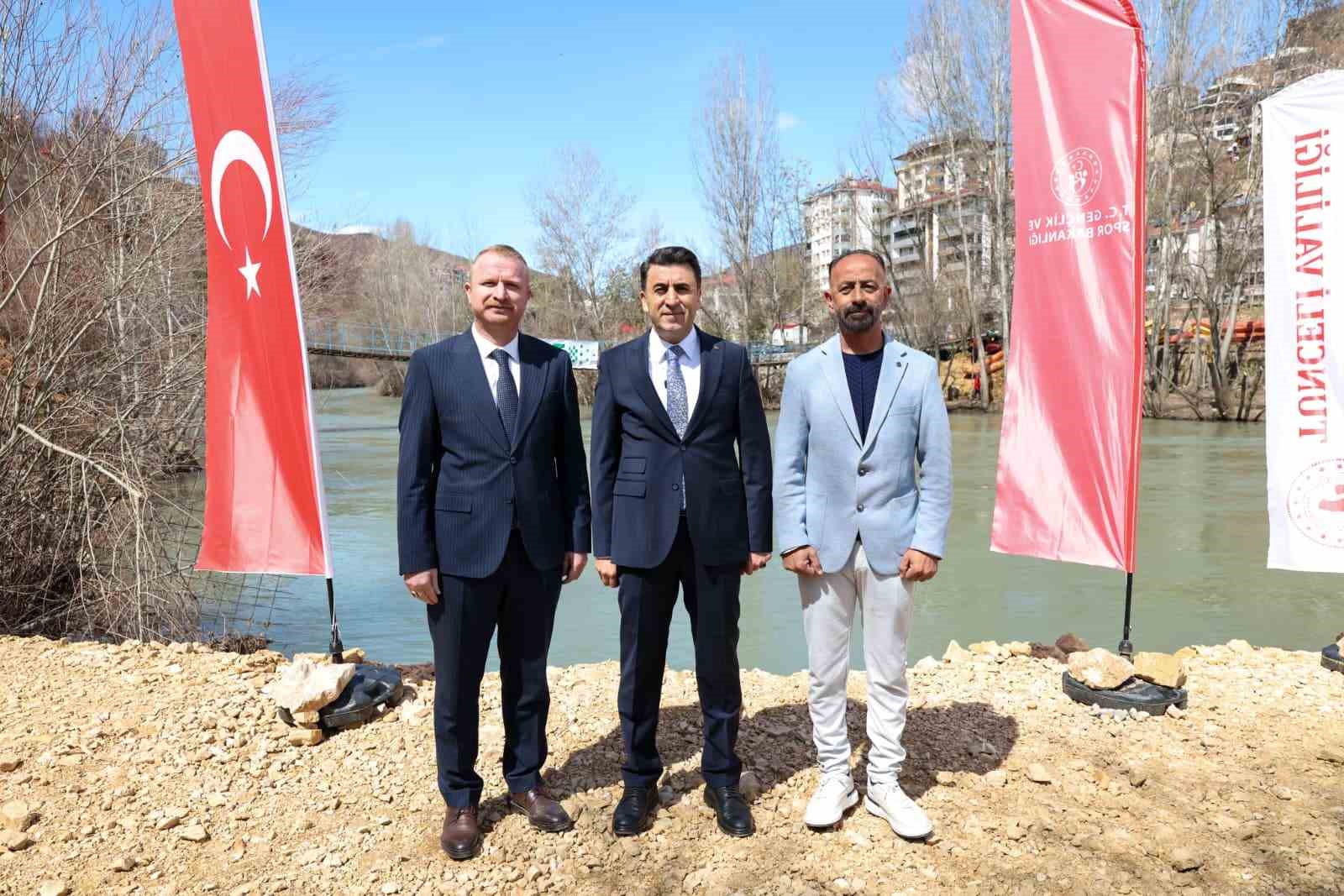 turkiyenin en uzun parkurunda kurekler milli takim icin cekiliyor 1 HuSsPJb1